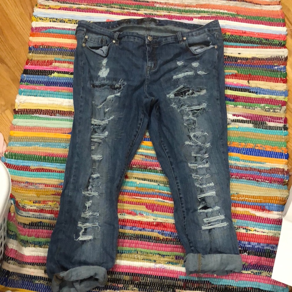 PLUS Ripped design Boyfriend Jeans